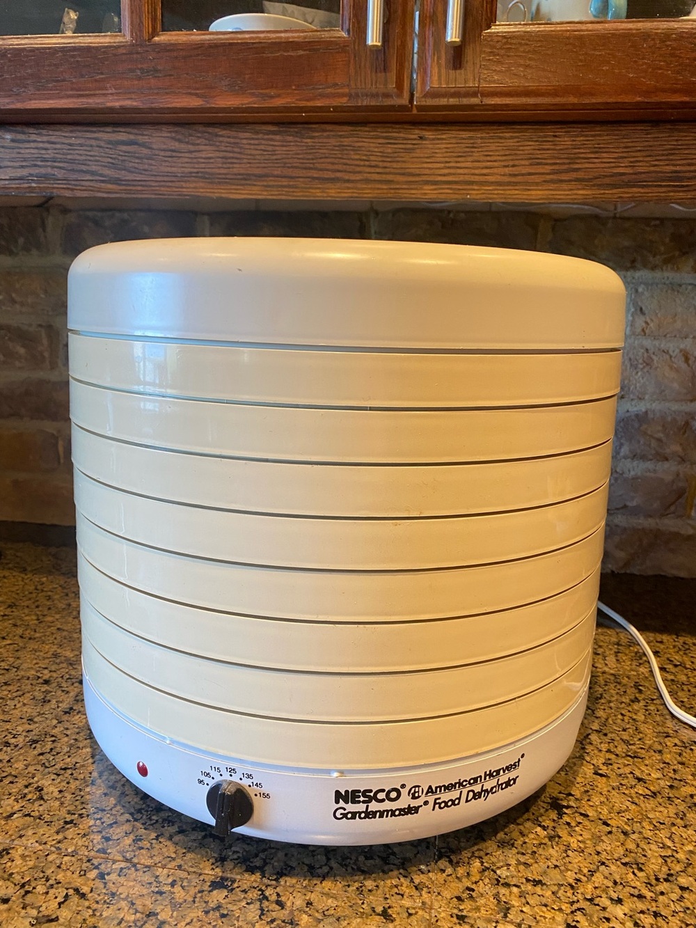 Nesco American 8 Tray Gardenmaster Pro Food Harvet Dehydrator Large